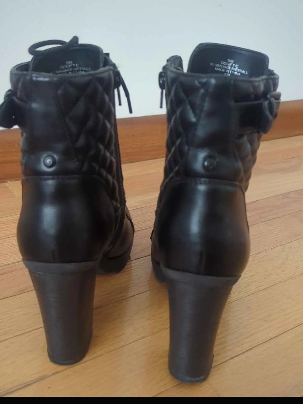 G by Guess Women's Black Lace-Up Combat Boots with Side Zippers - Picture 4 of 5